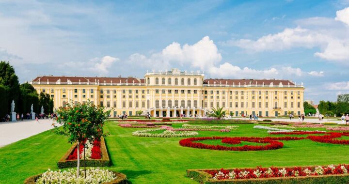 El Palacio de Schönbrunn: Historia, Belleza y Encanto Imperial