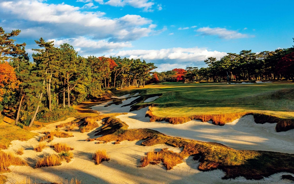 Los 15 Mejores Campos de Golf en Japón: Ubicaciones, Reservas y Costos